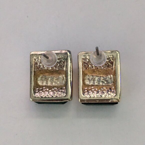 Vintage Gold Tone Green Faux Emerald Baguette Stone Pierced Stud Earrings - Picture 4 of 5